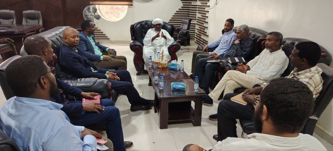 مدير جامعة إفريقيا العالمية يستقبل رئيس اتحاد شباب السودان